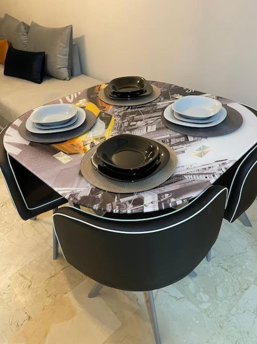 Tres Joli Hivernage Apartamento